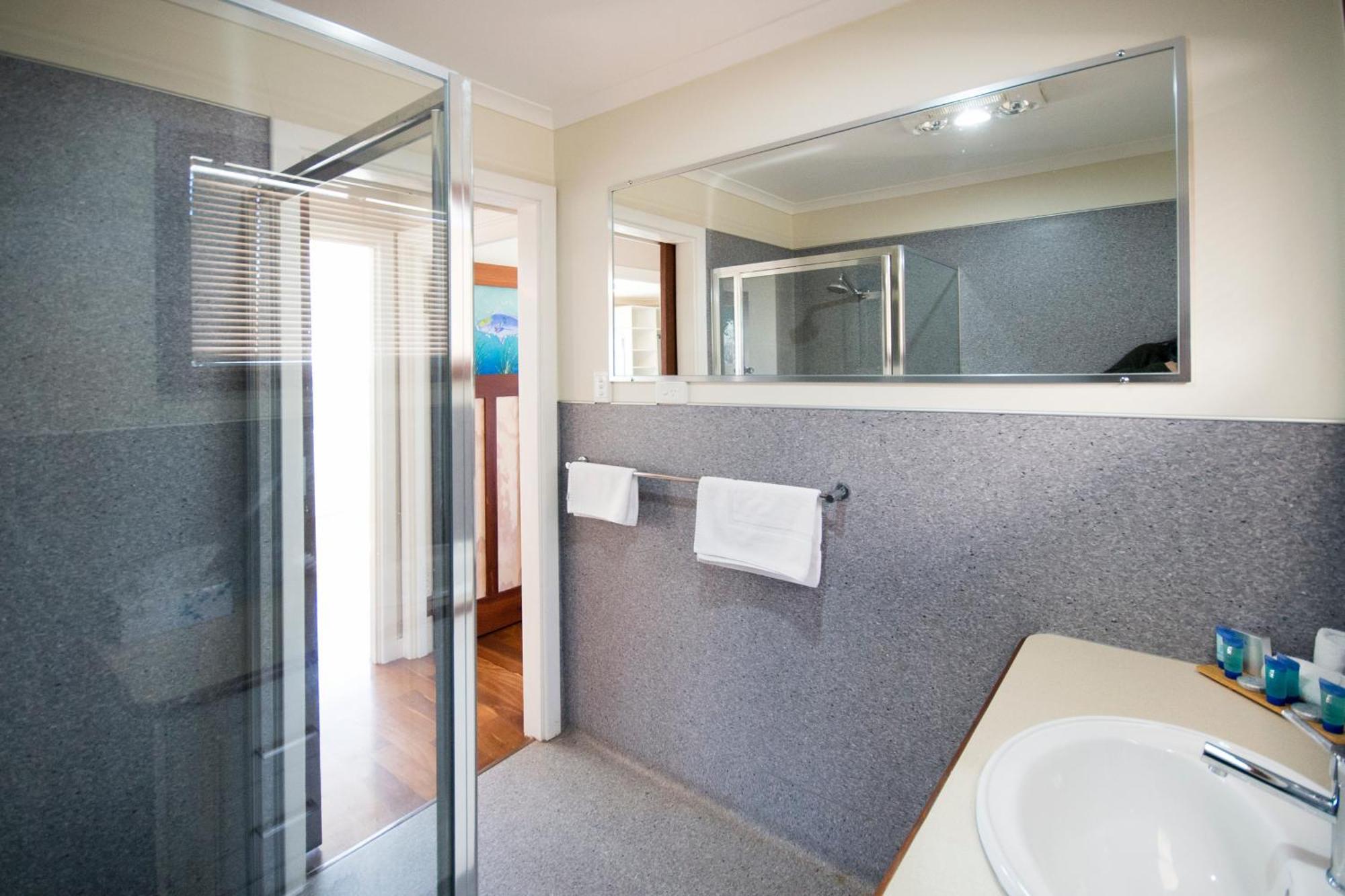 Clearwater Motel Apartments Esperance Buitenkant foto