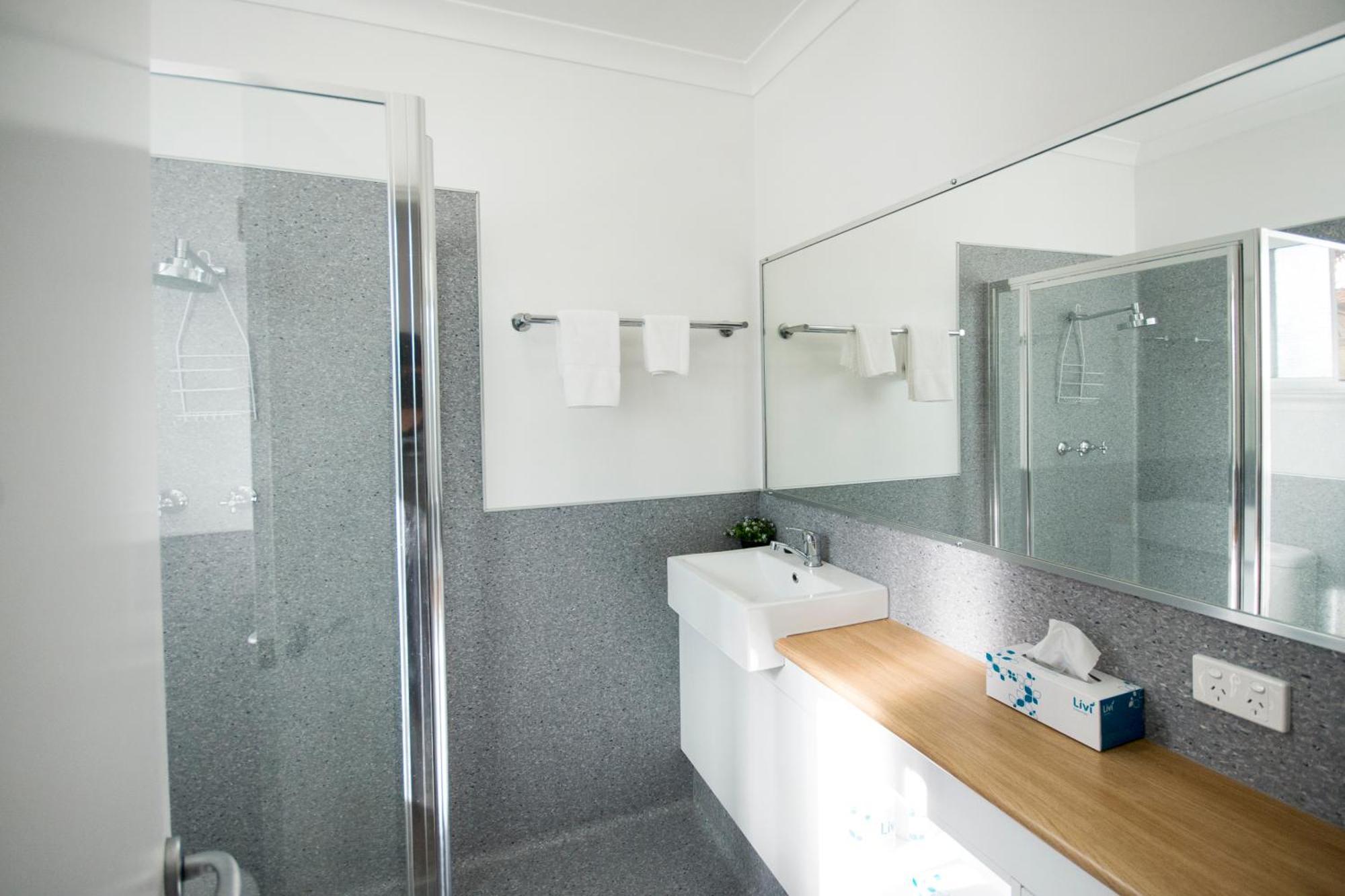 Clearwater Motel Apartments Esperance Buitenkant foto