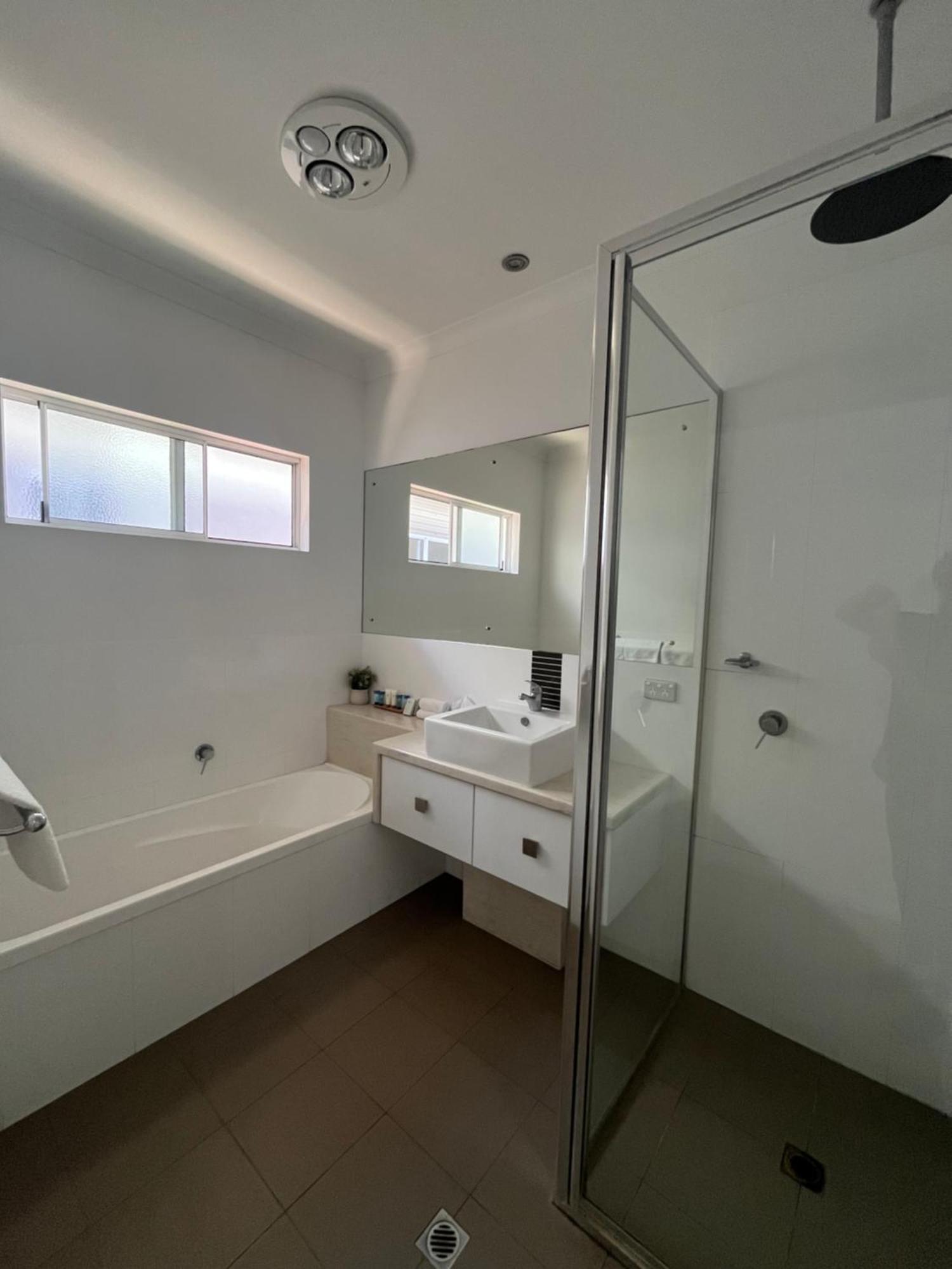 Clearwater Motel Apartments Esperance Buitenkant foto