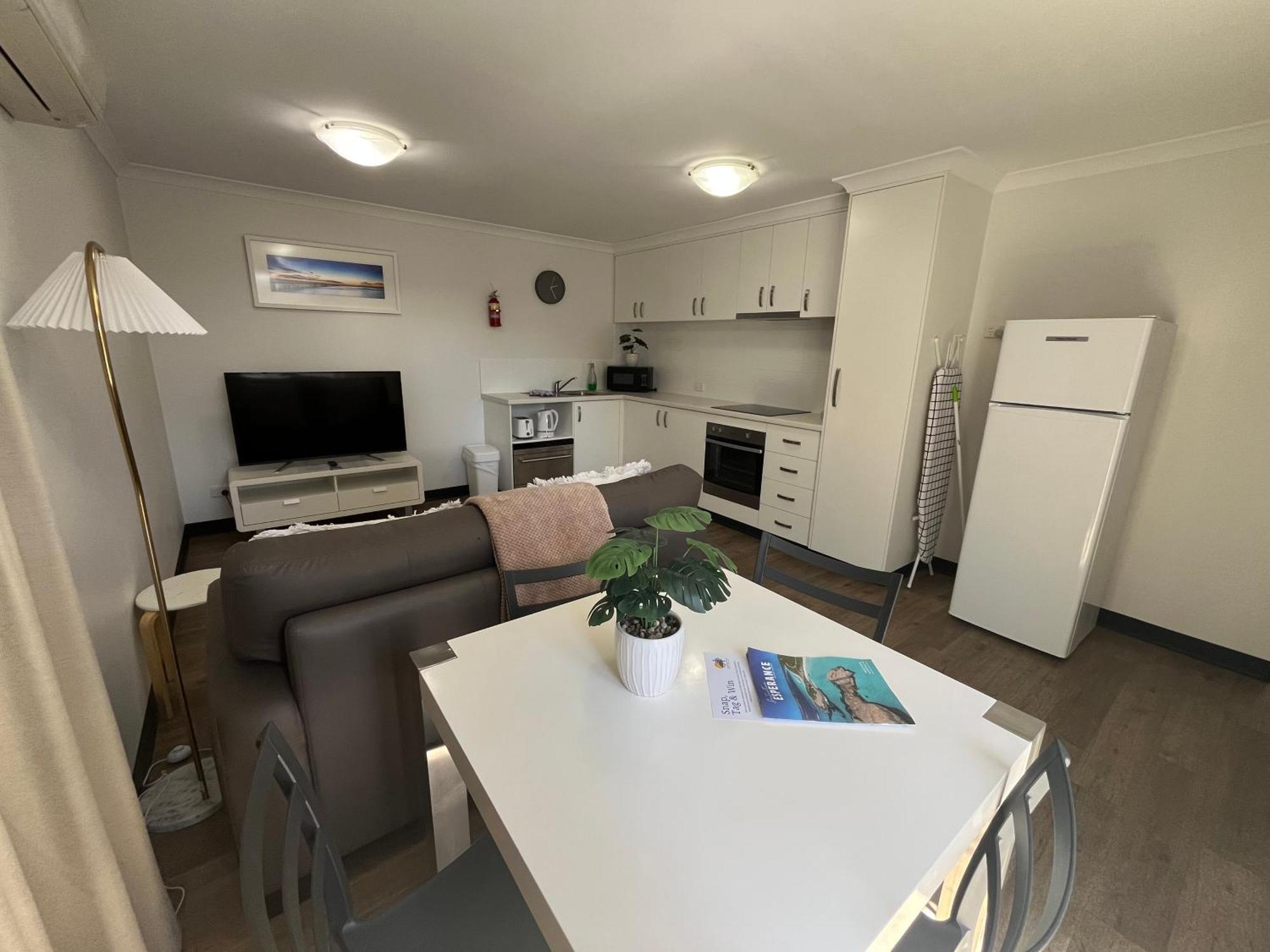Clearwater Motel Apartments Esperance Buitenkant foto