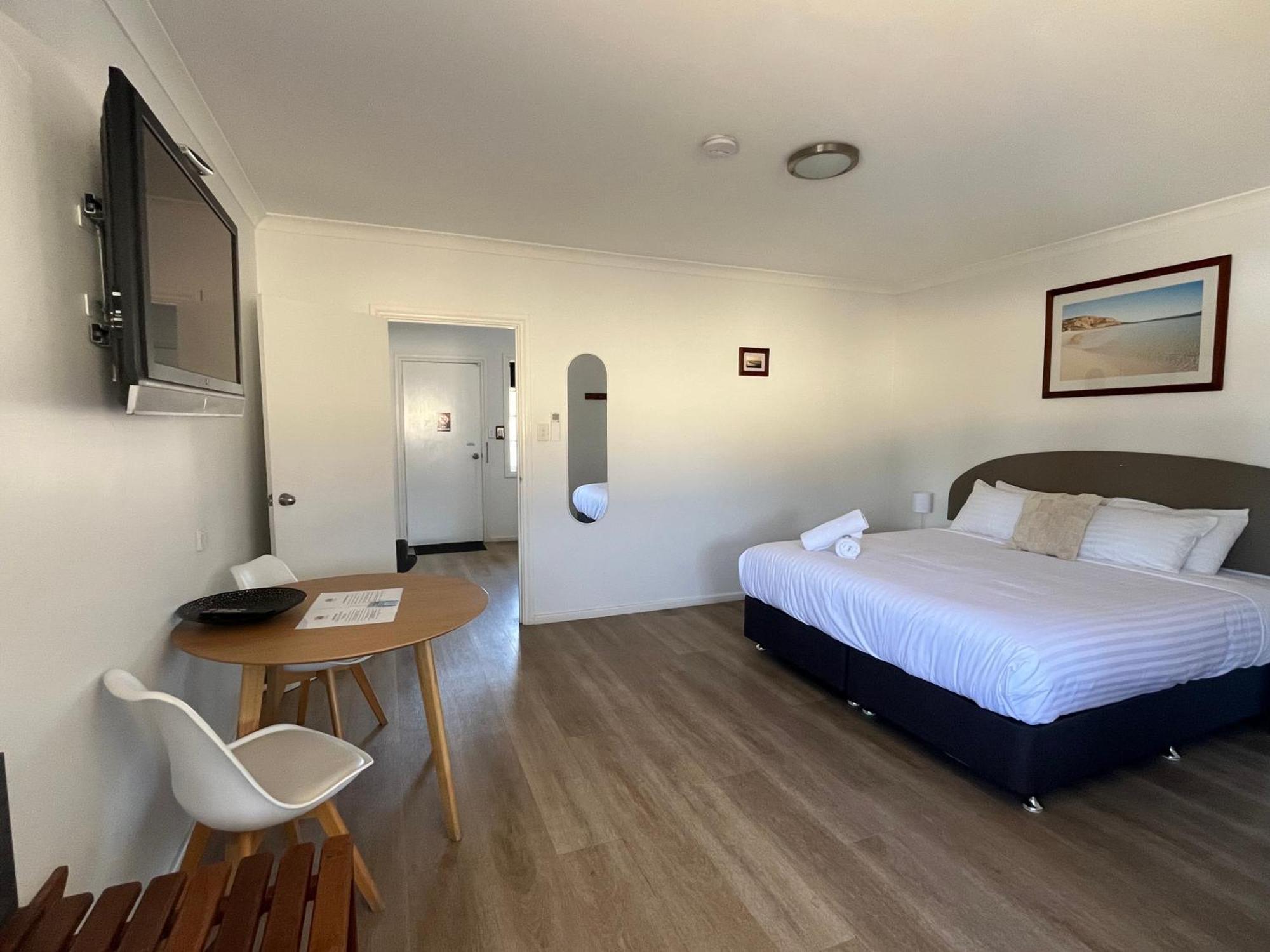 Clearwater Motel Apartments Esperance Buitenkant foto